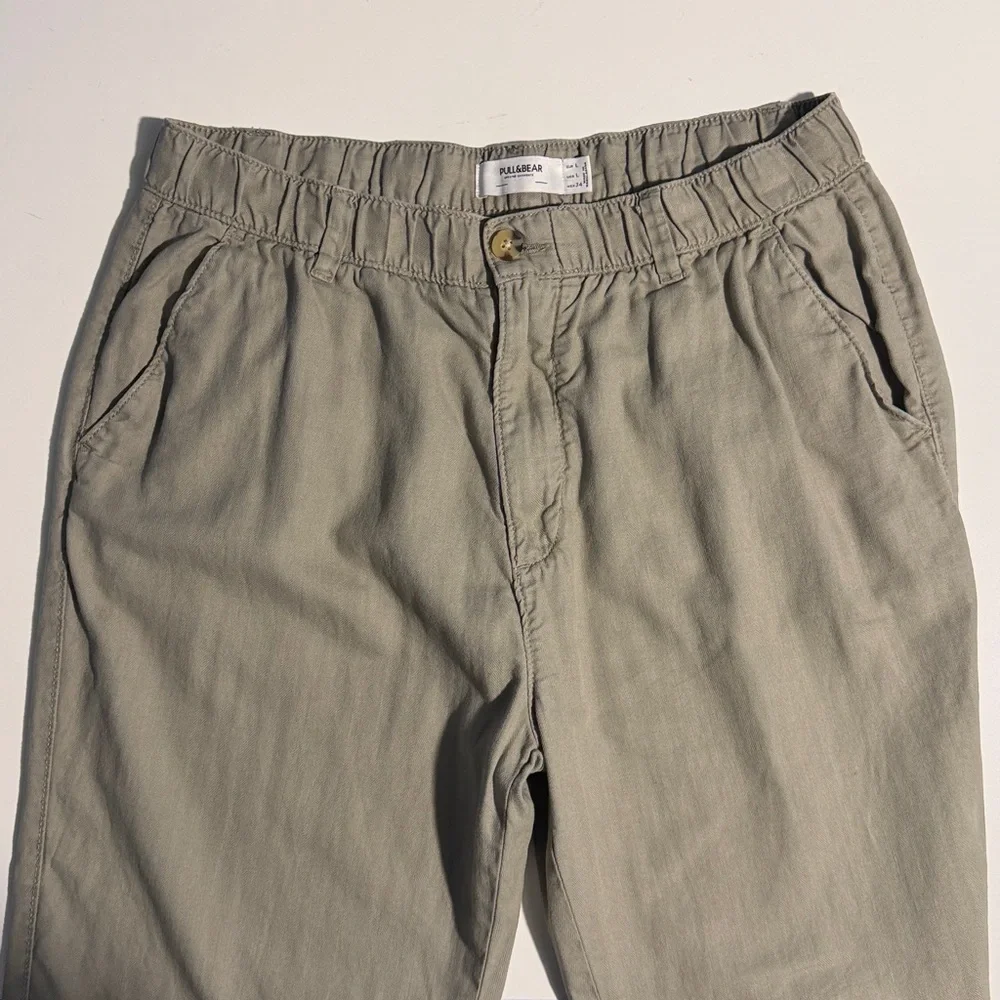 Pull & Bear Men's Khaki Linen Chinos in Size Large